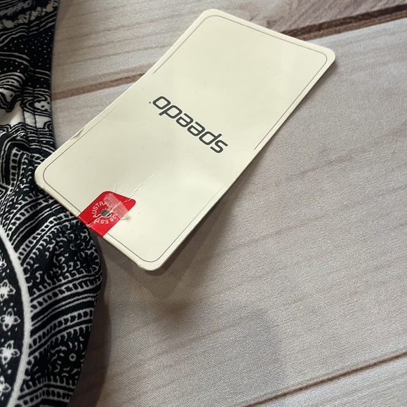 Speedo one piece size 14 - Picture 4 of 6